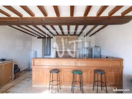 maison 5 pièces 280 m²