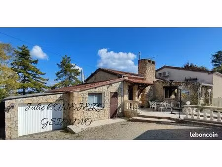 propriété 7 pièces 210 m²