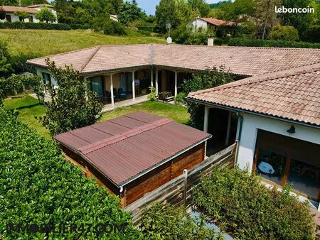 maison 12 pièces 250 m²