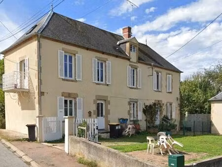 immeuble 7 pièces 160 m²