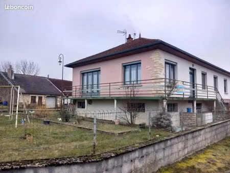 pavillon 5 pièces 135 m²