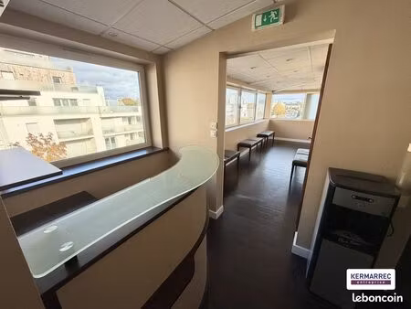 bureaux 113 m² séné