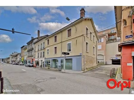 bureau 300 m²