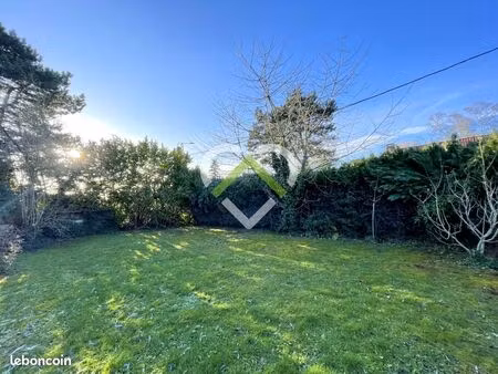 terrain 1255 m² willems