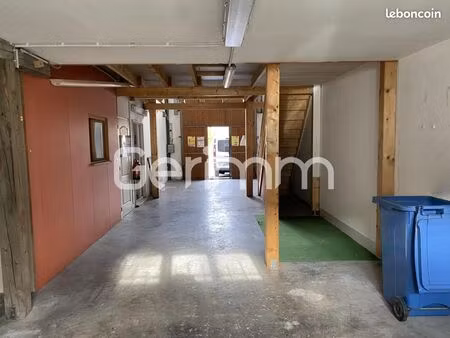 local d'activité 186 m²