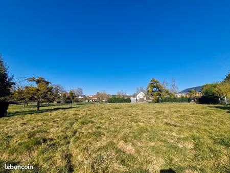 terrain 1174 m² montmain