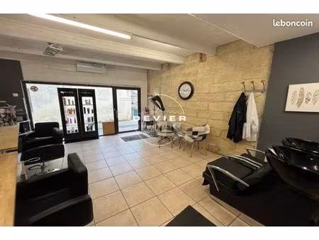 boutique 30 m² lunel-viel