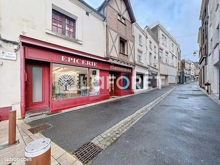local commercial 133 m² thouars