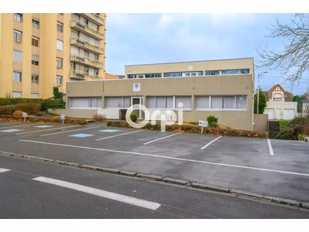 vente locaux professionnels 680 m² à maubeuge (59600)  400 000 €