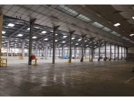 à vendre – entrepôt logistique de 12 100 m² à aire-sur-la-lys – pas-de-calais (62)