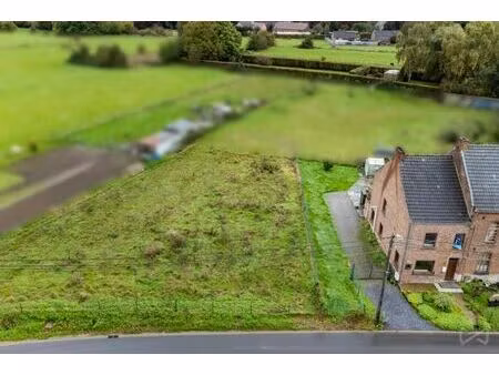 terrain à bâtir à sars-la-buissière