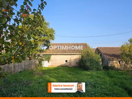 grange de 55 m² au sol sur deux niveaux sur une parcelle de 700 m² chazelles (16)