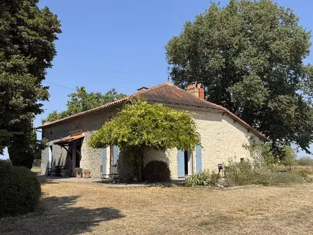 vente maison 6 pièces 161 m² à bellon (16210)  395 000 €