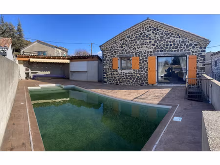 maison de village en pierre avec piscine et jardin saint pon