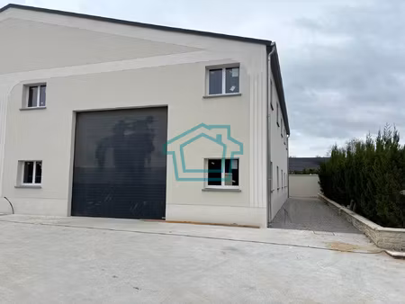 grand hangar de 300 m2 - garancieres 78890