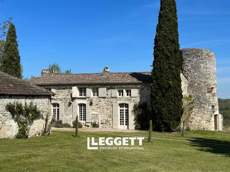 château 8 pièce(s)  saint-seurin-de-prats