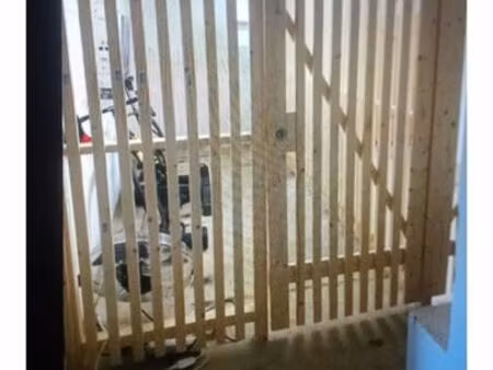 particulier loue petite cave   box fermé