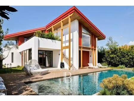 maison de luxe de 7 pièces en location à bidart  france