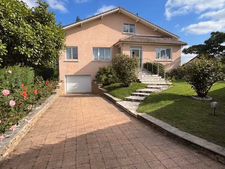 maison spacieuse et lumineuse