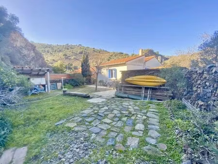 baisse de prix !!! maison en 4 faces avec jardin  a 10 min a pied de la mer