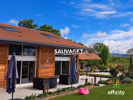 maison 11 pièces - 400 m²