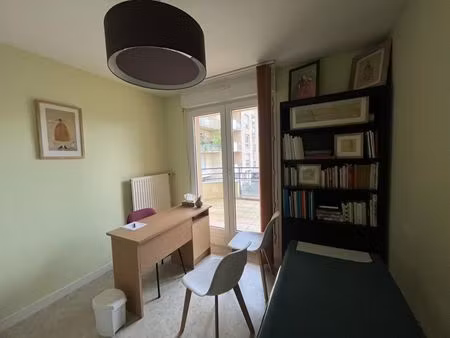 location local d'activités 4 pièces 65m2 rodez 12000 - 650 € - surface privée