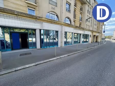 rare a metz  bureaux a louer de 593 m² avec parking privatifs de 36 places  proche gare tg