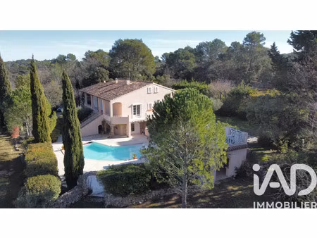 vente maison 6 pièces 216 m² besse-sur-issole (83890)