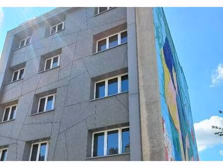 location bureaux et commerces à la roche-sur-yon (85000) : à louer / 450m² la roche-sur-yo