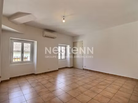 appartement t2 41.01 m2 avec cellier  coeur de roquemaure au calme absolu