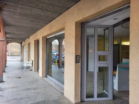 location commerce 130 m² à étival-clairefontaine (88480)