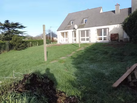 vente maison à belle-isle-en-terre (22810) : à vendre / 105m² belle-isle-en-terre