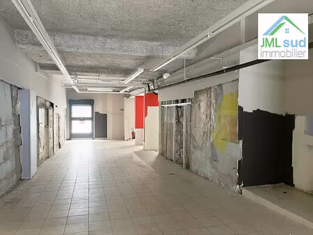 location commerce 1 pièce 210 m² à toulon (83000)
