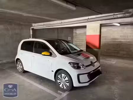 parking à louer 9 m² - tours (37) - 65€
