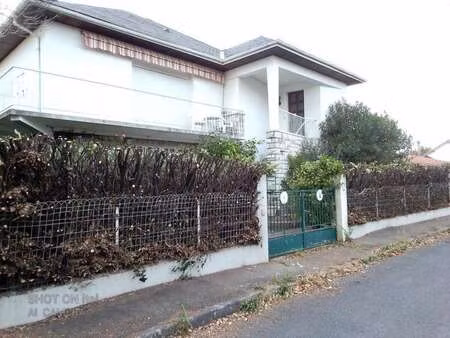 vente maison à tarbes (65000) : à vendre / 226m² tarbes