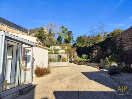 vente maison à grues (85580) : à vendre / 91m² grues