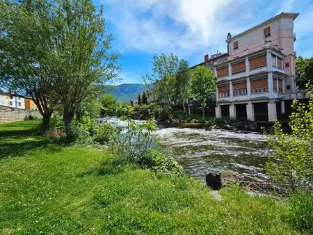 propriété exceptionnelle à quillan: 275 m²  9 chambres