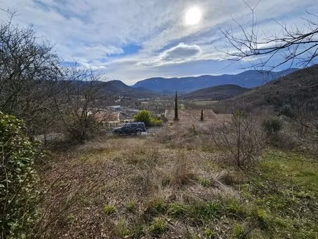 terrain à bâtir viabilisé avec vue dégagée