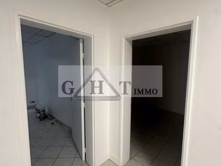 bureaux 300 m² independant