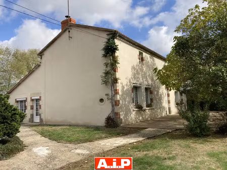 vente maison 6 pièces 173 m² à mouilleron-en-pareds (85390)  296 400 €