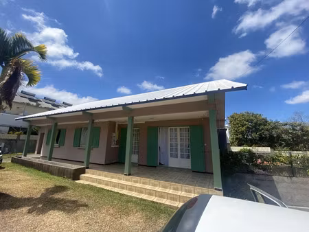 vente maison 6 pièces 130 m² à le tampon (97430)  388 130 €