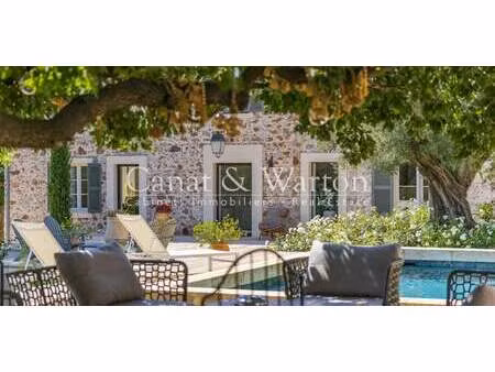 villa avec piscine et terrasse hyeres (83)