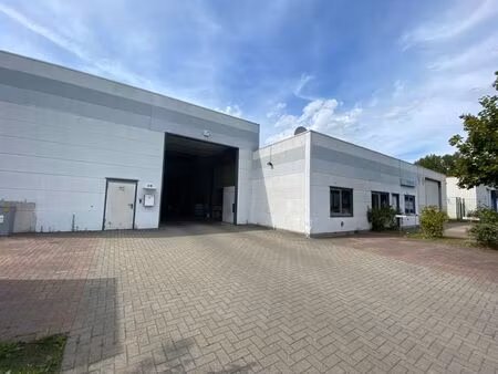 bâtiment industriel à vendre