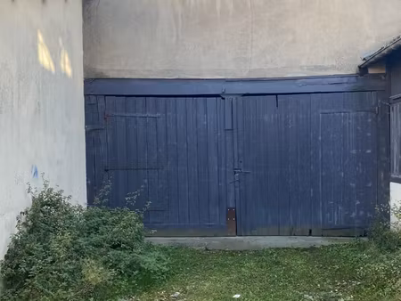 vente parking/garage/box 163 m²