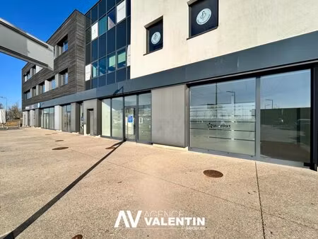 à louer local commercial 215 m² – 3 050 € |ars-laquenexy