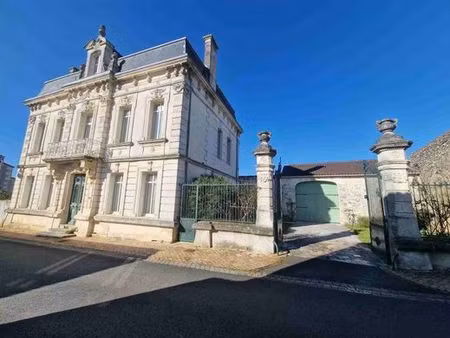 maison de luxe 6 chambres en vente à mazion  nouvelle-aquitaine