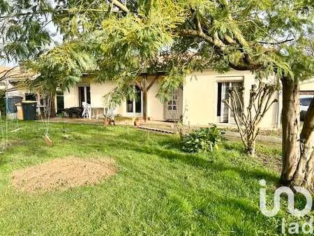 vente maison à izon (33450) : à vendre / 88m² izon