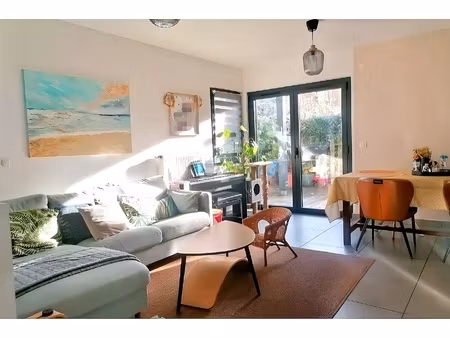 appartement 3 pièces - 65 m²