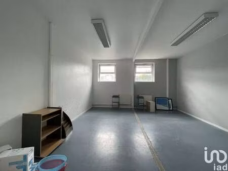location bureaux et commerces à saint-jacques-de-la-lande (35136) : à louer / 30m² saint-j