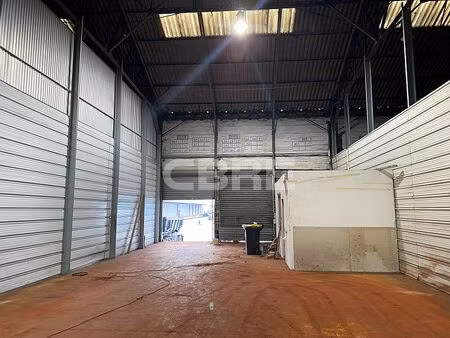 location local d'activités begles 210 m²